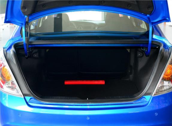 传祺GA3 2013款 1.6L 手动豪华ESP版 车厢座椅   后备厢