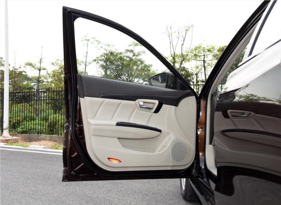 传祺GA6 2015款 1.8T DCT舒适型 车厢座椅   前门板