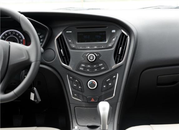 传祺GA3S视界 2014款 1.6L 手动精英版 中控类   中控台