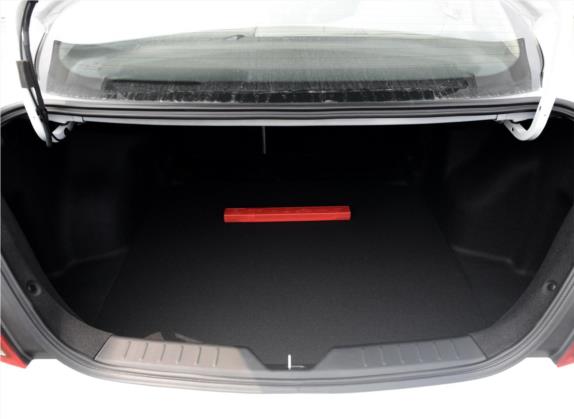 传祺GA3S视界 2014款 1.6L 手动精英版 车厢座椅   后备厢