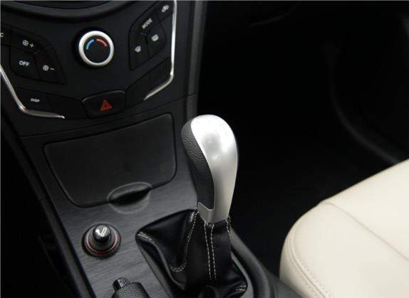 传祺GA3S视界 2014款 1.6L 手动精英版 中控类   挡把