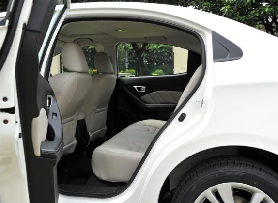 传祺GA3S视界 2014款 1.6L 自动豪华ESP版 车厢座椅   后排空间