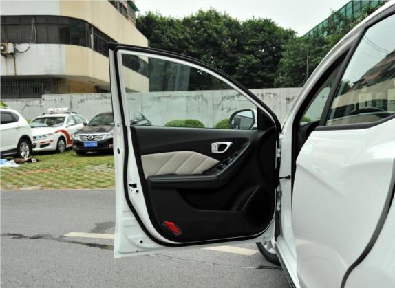 传祺GA3S视界 2014款 1.6L 自动豪华ESP版 车厢座椅   前门板