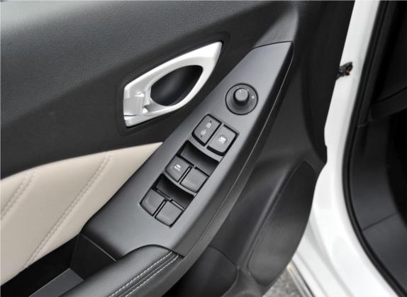 传祺GA3S视界 2014款 1.6L 自动豪华ESP版 车厢座椅   门窗控制