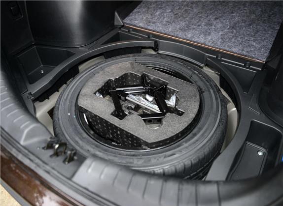 传祺GS5 Super 2015款 1.8T 自动两驱至尊版 其他细节类   备胎