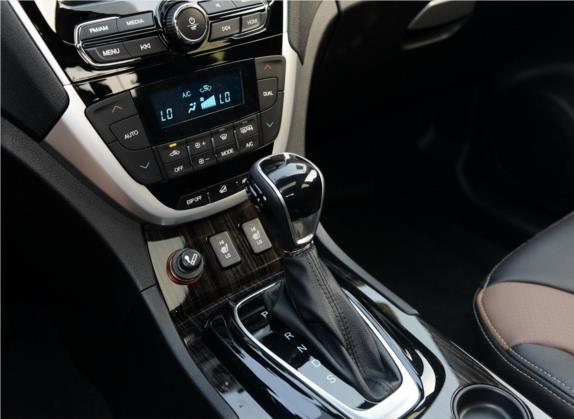 传祺GS5 Super 2015款 1.8T 自动两驱尊贵版 中控类   挡把