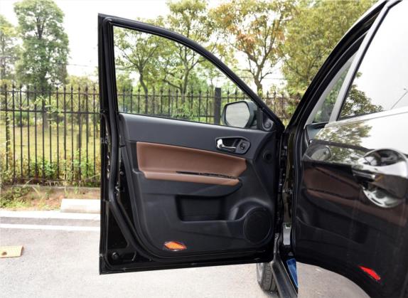 传祺GS5 Super 2015款 2.0L 自动两驱豪华导航版 车厢座椅   前门板