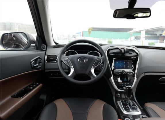 传祺GS5 Super 2015款 1.8T 自动四驱豪华导航版 中控类   驾驶位