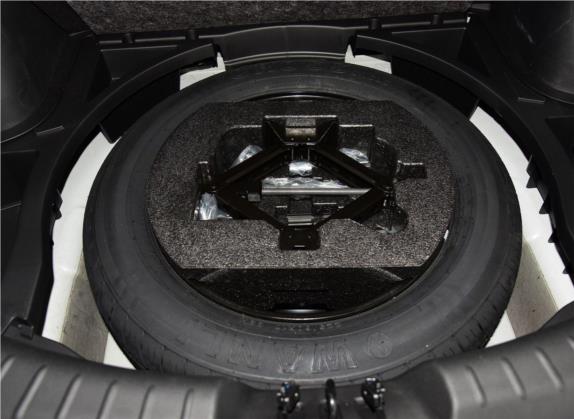 传祺GS5 Super 2016款 2.0L 手动两驱舒适版 其他细节类   备胎