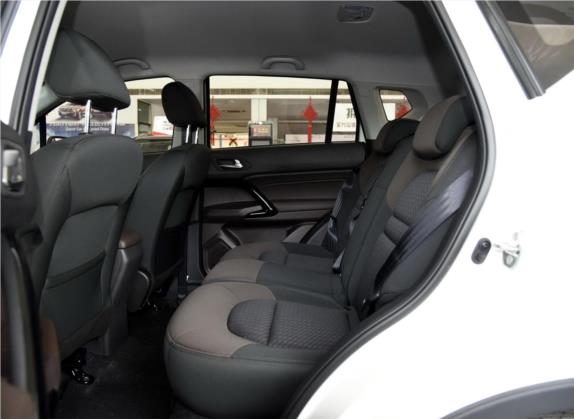 传祺GS4 2016款 235T 手动舒适版 车厢座椅   后排空间