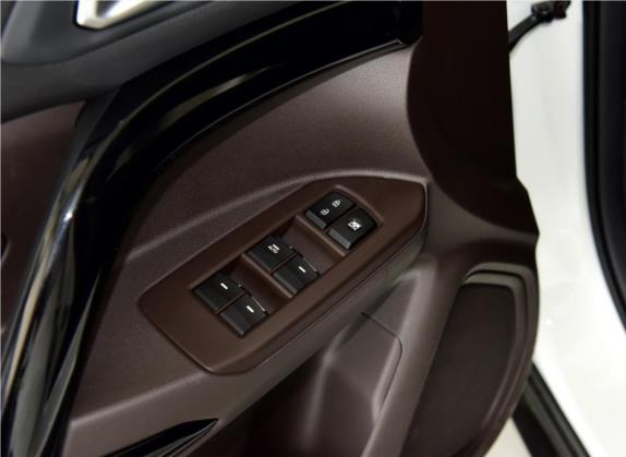传祺GS4 2016款 235T G-DCT精英版 车厢座椅   门窗控制