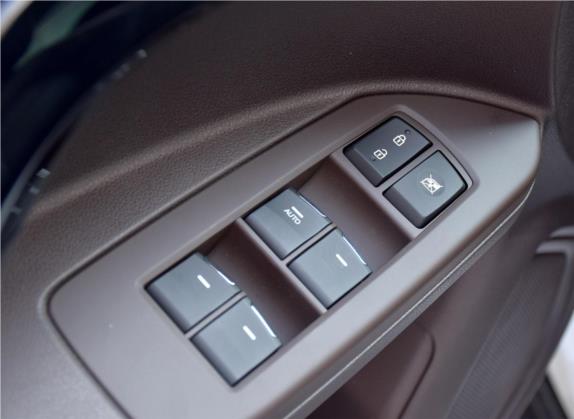 传祺GS4 2017款 200T G-DCT两驱豪华版 车厢座椅   门窗控制