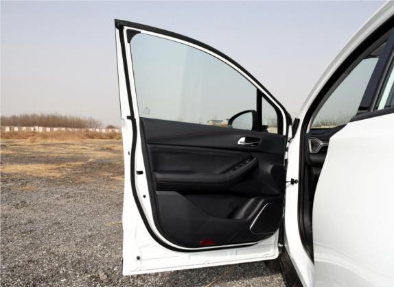 传祺GS4 2020款 270T 自动舒适版 车厢座椅   前门板