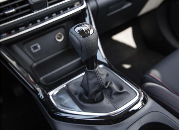 传祺GS4 2021款 270T 手动舒适版 中控类   挡把