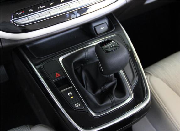 传祺M6 2019款 270T 手动精英版（七座）国V 中控类   挡把