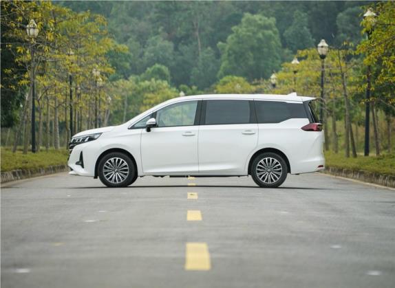 传祺M6 2019款 270T 自动尊贵版（七座）国V 外观   正侧