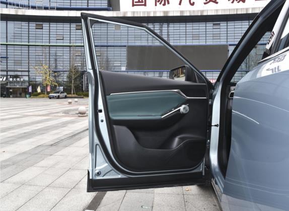 影酷 2022款 1.5T 超新星版 车厢座椅   前门板