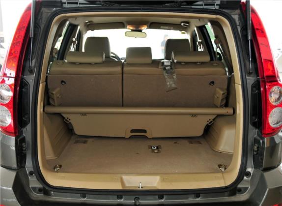 哈弗H5 2010款 欧风版 2.4L 四驱超豪华型 车厢座椅   后备厢