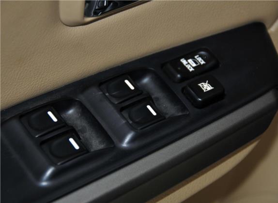 哈弗H5 2010款 欧风版 2.4L 四驱超豪华型 车厢座椅   门窗控制