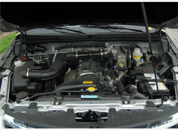 哈弗H5 2010款 欧风版 2.4L 两驱舒适型 其他细节类   发动机舱