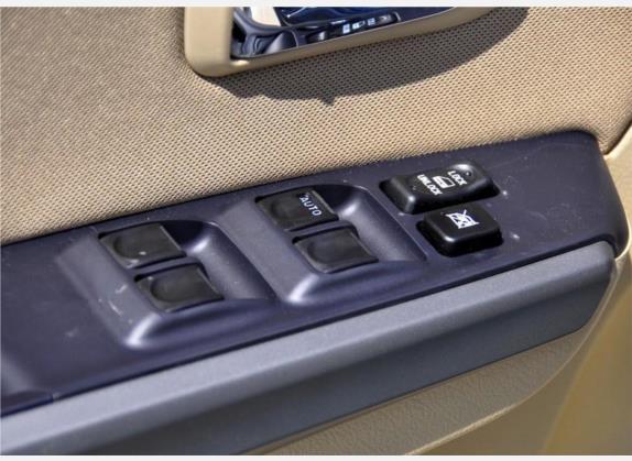 哈弗H5 2010款 欧风版 2.5TCI 四驱豪华型 车厢座椅   门窗控制