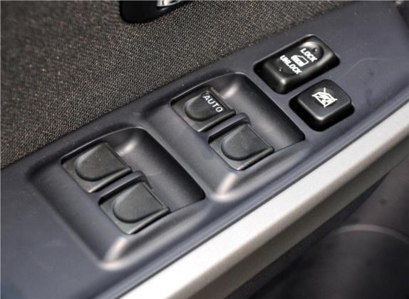 哈弗H5 2010款 智尊版 2.4L 两驱舒适型 车厢座椅   门窗控制
