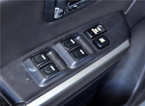 哈弗H5 2010款 智尊版 2.5TCI 两驱超豪华型 车厢座椅   门窗控制