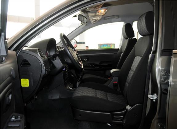哈弗H5 2011款 智尊版 2.0L 两驱豪华型 车厢座椅   前排空间