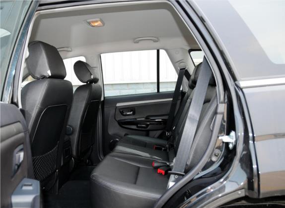 哈弗H5 2012款 智尊版 绿静2.0T自动两驱豪华型 车厢座椅   后排空间