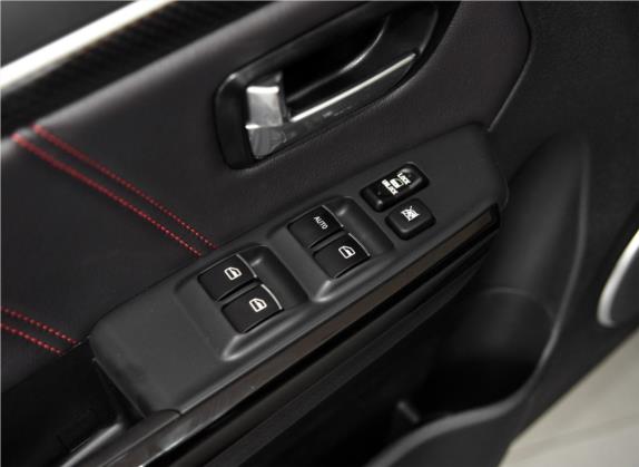 哈弗H5 2015款 2.0L 手动两驱进取型 车厢座椅   门窗控制