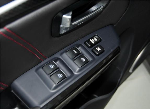 哈弗H5 2015款 2.0T 手动两驱进取型 车厢座椅   门窗控制