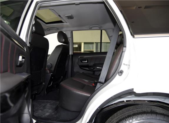 哈弗H5 2015款 2.0T 手动四驱尊贵型 车厢座椅   后排空间