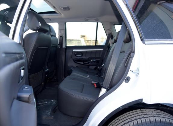 哈弗H5 2016款 经典版 2.0T 手动四驱尊贵型 车厢座椅   后排空间