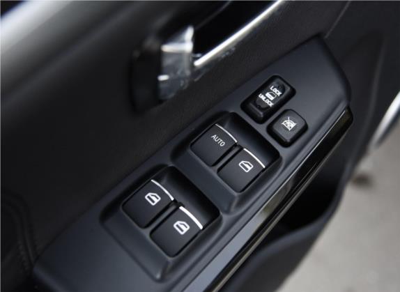 哈弗H5 2018款 经典版 2.0T 手动四驱精英型 车厢座椅   门窗控制