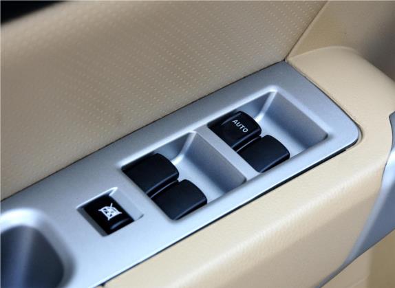 哈弗H6 2011款 2.0L 手动两驱都市型 车厢座椅   门窗控制