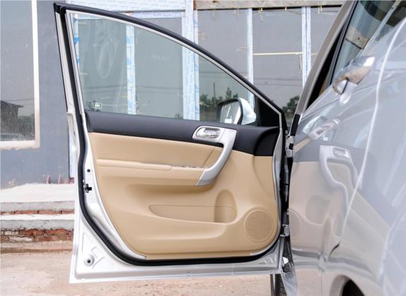哈弗H6 2012款 2.4L 自动两驱精英型 车厢座椅   前门板