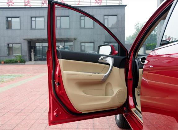 哈弗H6 2012款 2.4L 手动两驱精英型 车厢座椅   前门板