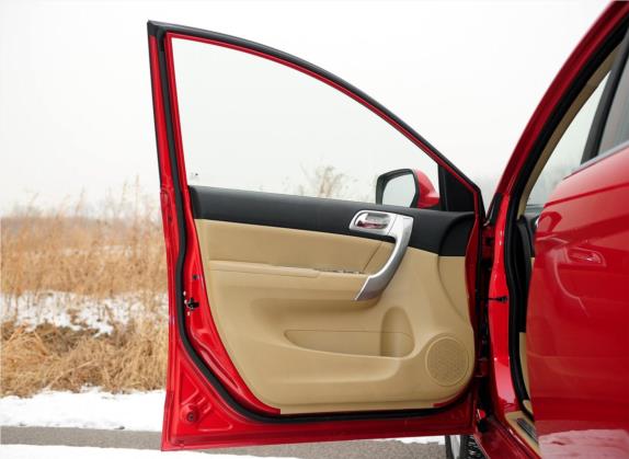 哈弗H6 2012款 1.5T 手动两驱尊贵型 车厢座椅   前门板