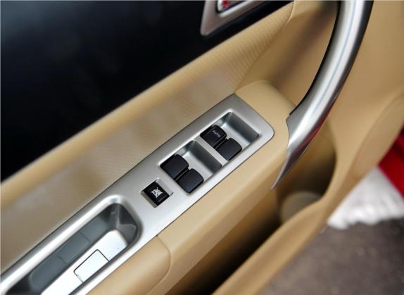 哈弗H6 2012款 1.5T 手动两驱尊贵型 车厢座椅   门窗控制