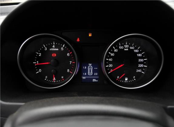 哈弗H6 2013款 运动版 1.5T 手动两驱精英型 中控类   仪表盘