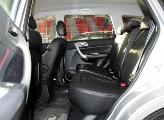 哈弗H6 2013款 升级版 1.5T 手动四驱精英型 车厢座椅   后排空间