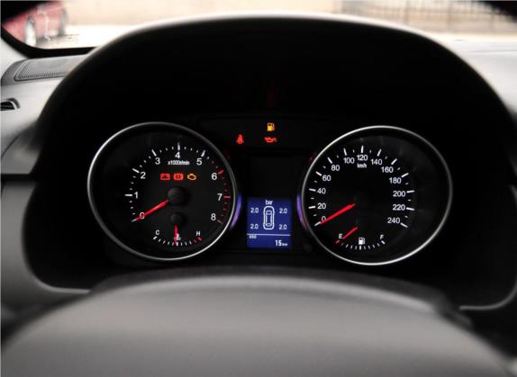 哈弗H6 2013款 运动版 1.5T 手动四驱尊贵型 中控类   仪表盘