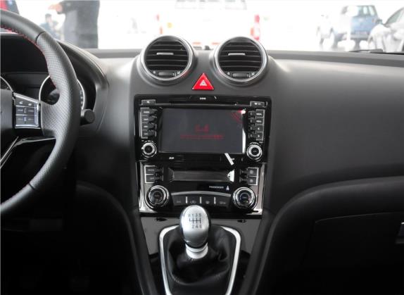 哈弗H6 2014款 升级版 1.5T 手动两驱精英型 中控类   中控台