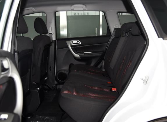 哈弗H6 2015款 升级版 1.5T 手动两驱都市型 车厢座椅   后排空间