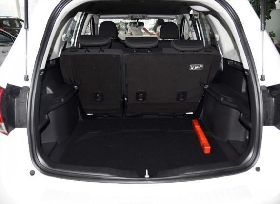 哈弗H6 2015款 升级版 1.5T 手动两驱都市型 车厢座椅   后备厢