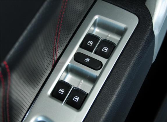哈弗H6 2015款 升级版 1.5T 手动两驱精英型 车厢座椅   门窗控制