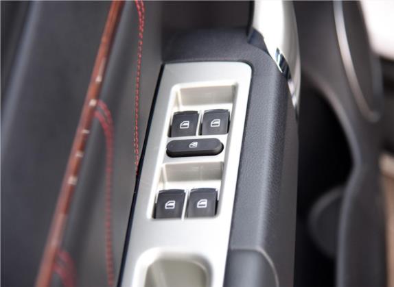 哈弗H6 2015款 改款 运动版 1.5T 手动两驱精英型 车厢座椅   门窗控制