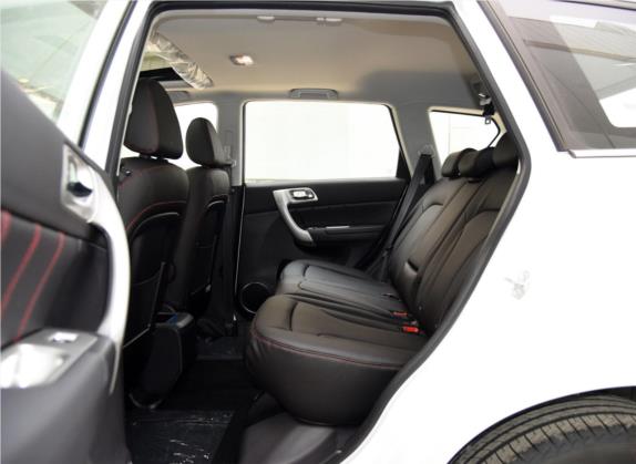 哈弗H6 2016款 升级版 1.5T 手动两驱都市型 车厢座椅   后排空间