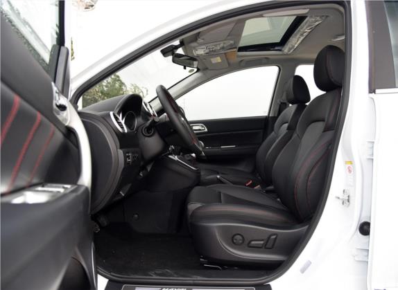 哈弗H6 2016款 升级版 2.0T 柴油 手动两驱尊贵型 国IV 车厢座椅   前排空间
