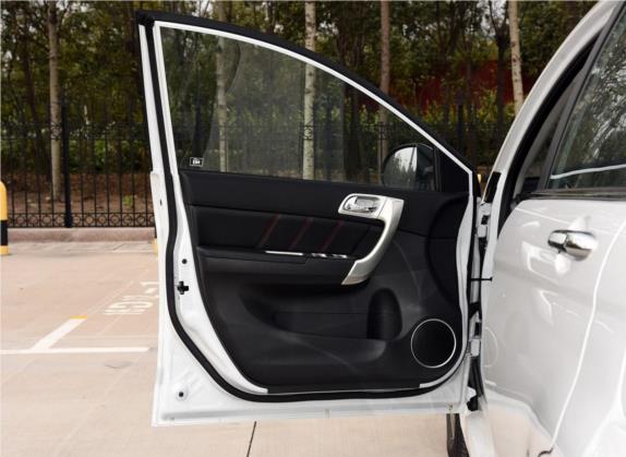 哈弗H6 2016款 升级版 2.0T 柴油 手动两驱尊贵型 国IV 车厢座椅   前门板